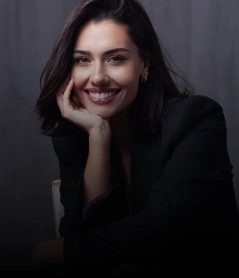 سارا مقیمی